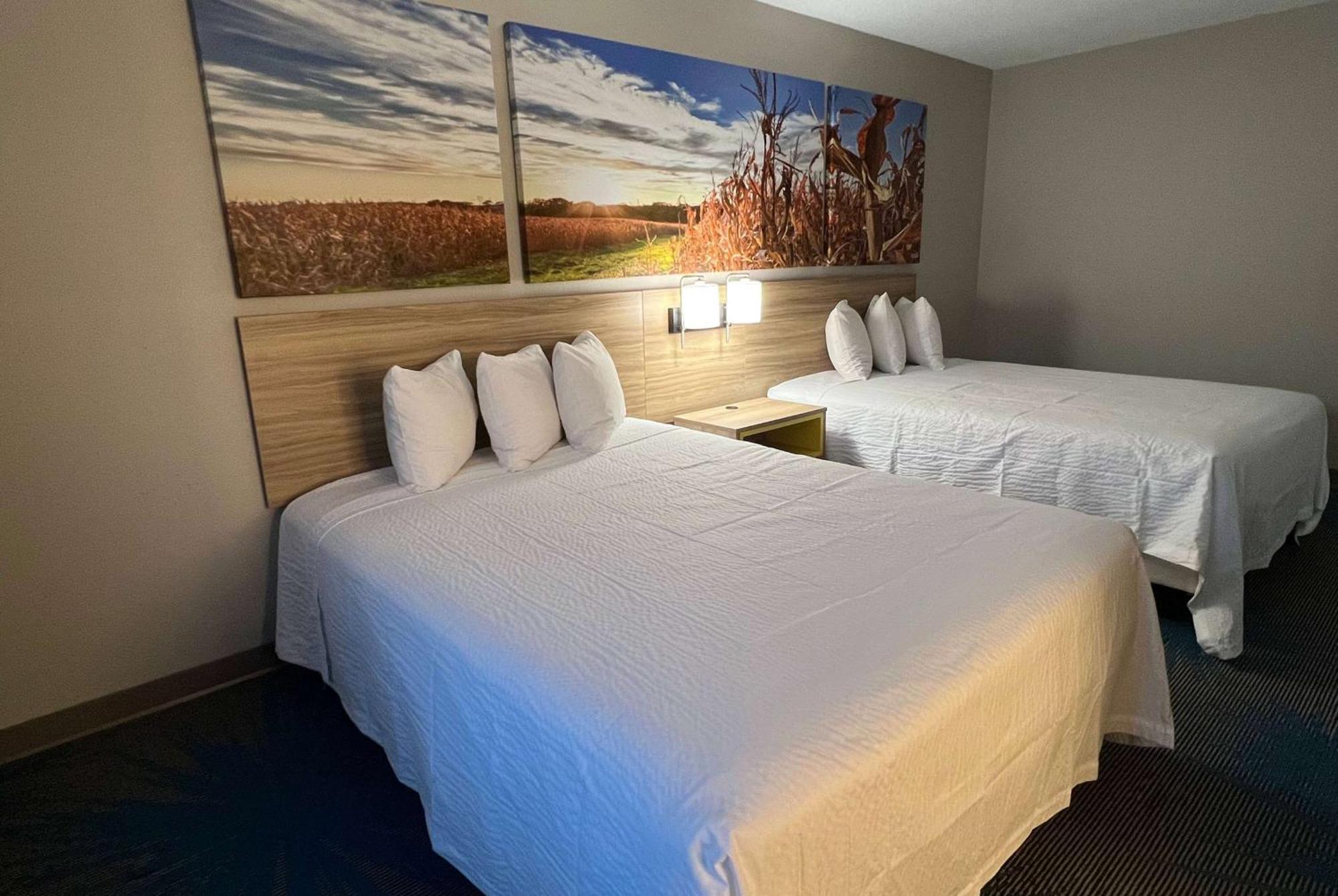 Days Inn By Wyndham Jamestown Bagian luar foto